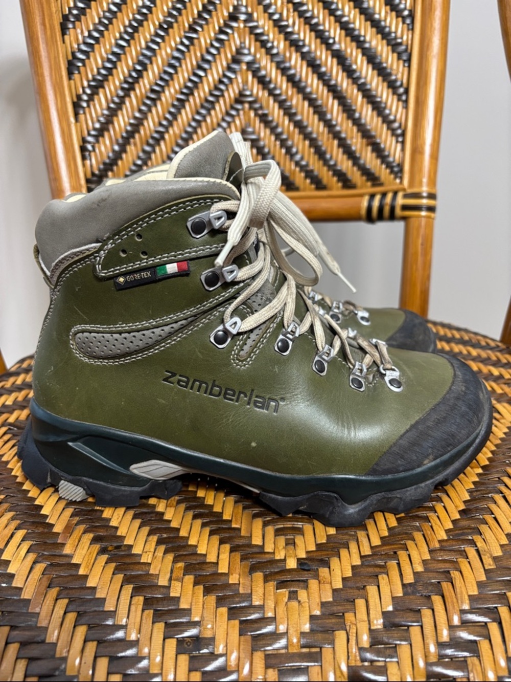 Zamberlan 1996 Vioz Lux GTX RR Leather Hiking Boots 39 6M/7W
